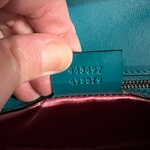 Gucci Marmont Teal Velvet Embellished Bag deer chain limited edition Reindeer - Picture 11 of 13